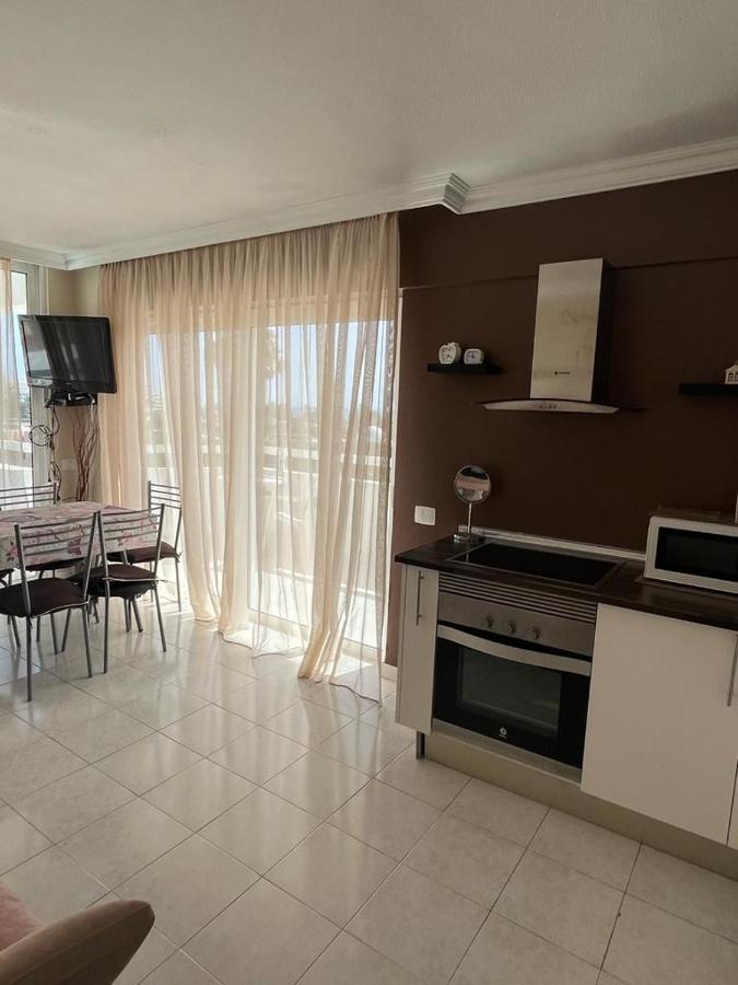 Cozy Apartment Near The Beach Playa de las Americas  Exterior foto